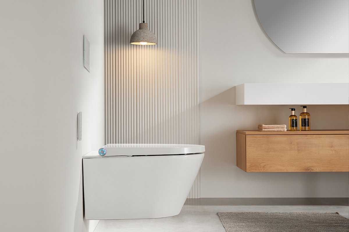 Závěsná WC mísa s integrovaným elektronickým bidetem Cronus Premium, Rimless + UF sedátko - bílá lesklá